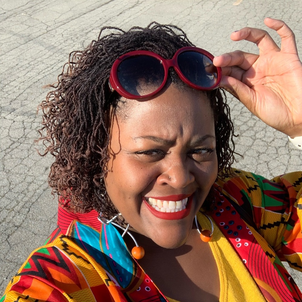 Meet your Posher, Tora